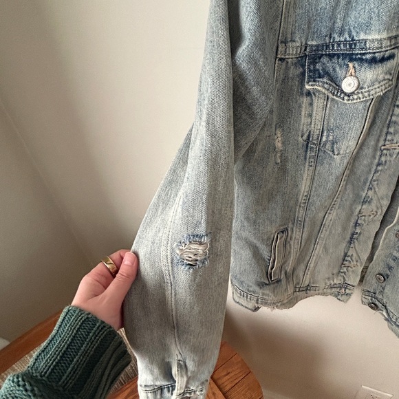 Distressed Tall Old Navy Light Wash Denim Jacket - Picture 2 of 5